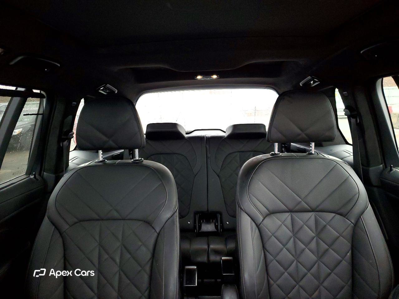 BMW X7 2025