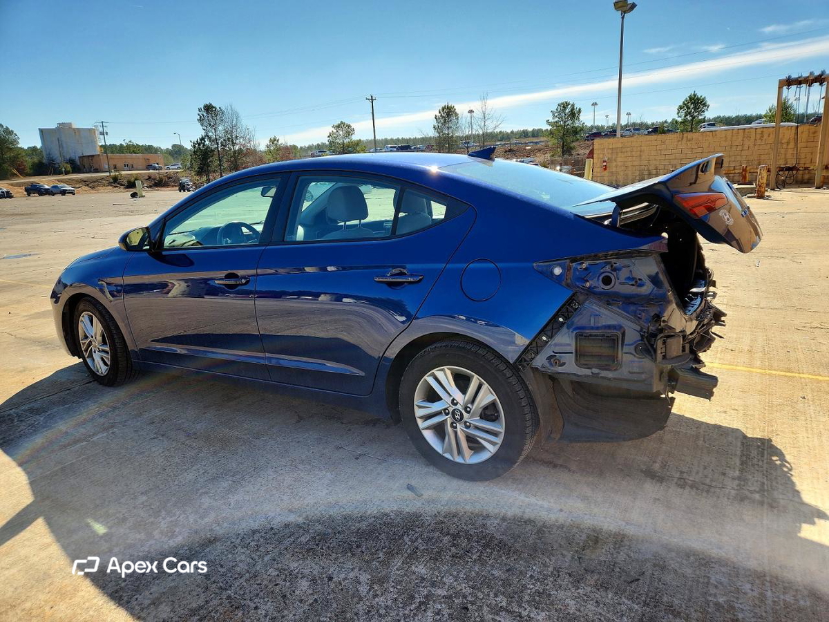 Hyundai Elantra 2020