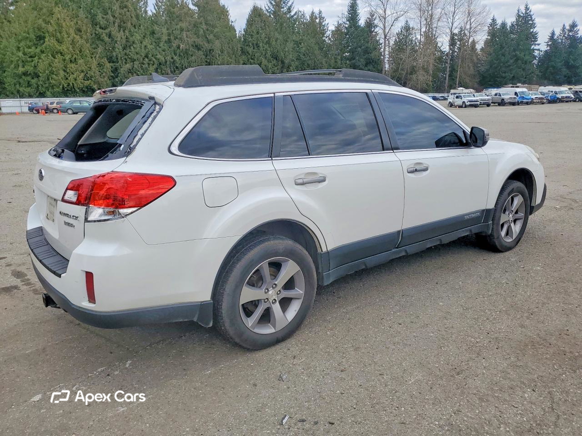 Subaru Outback 2013