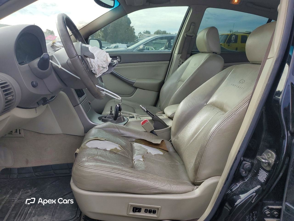 Infiniti G 2003