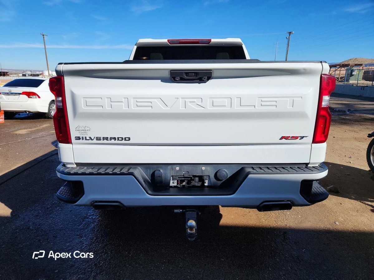 Chevrolet Silverado 2023