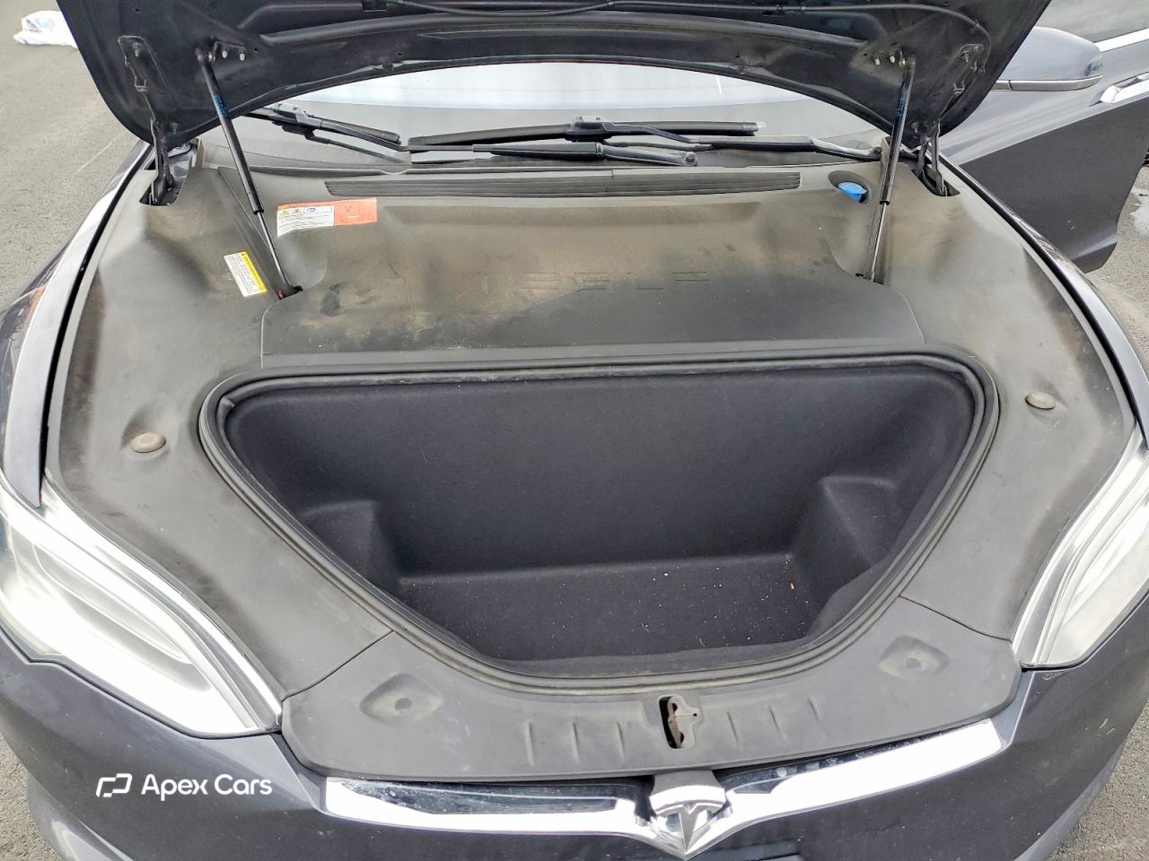 Tesla Model S 2016