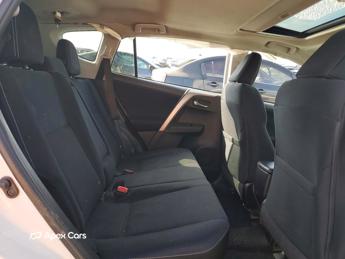Toyota RAV 4 2015