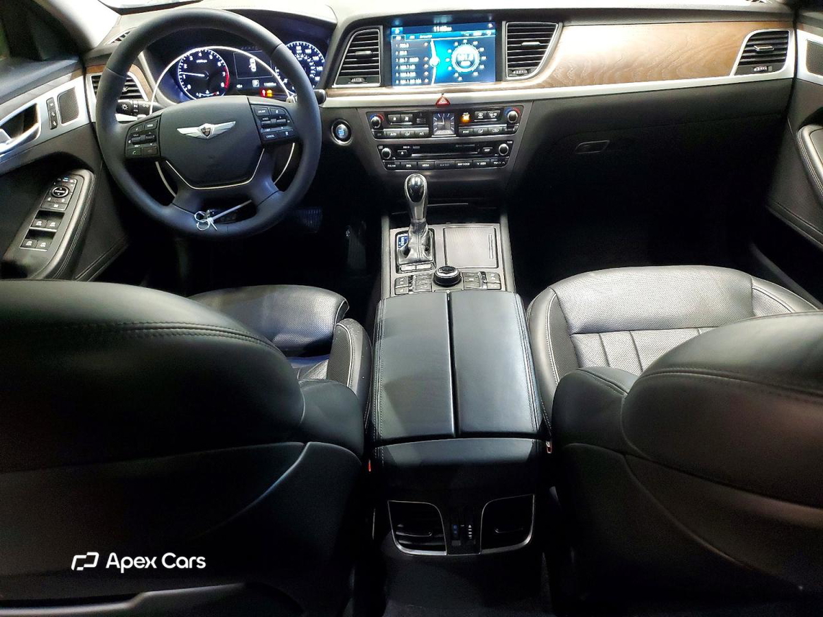 Hyundai Genesis 2015