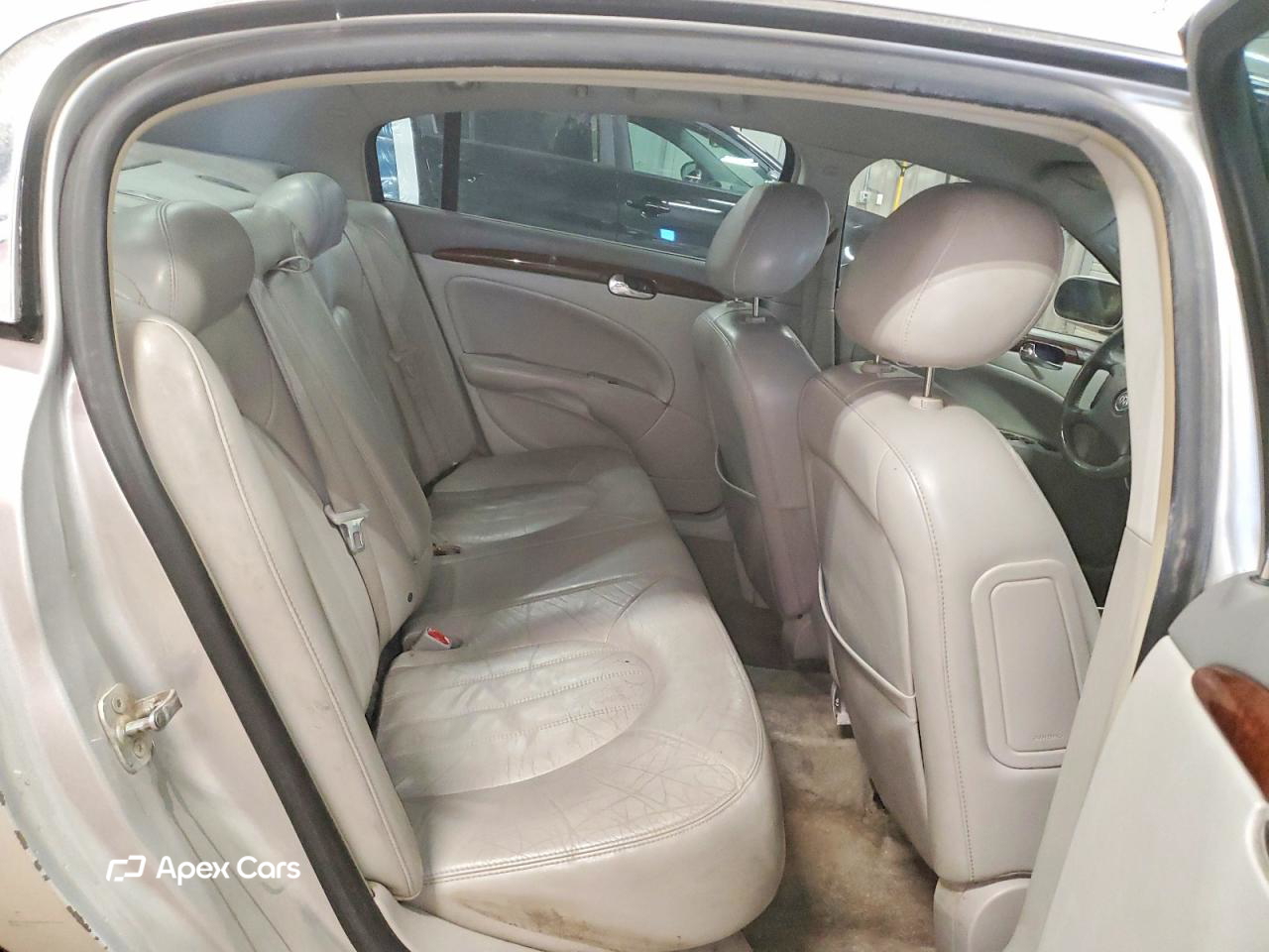 Buick Lucerne 2011