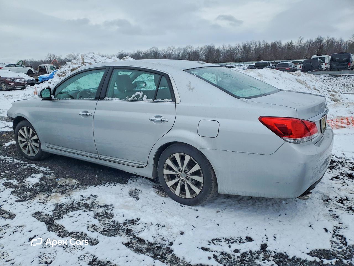 Toyota Avalon 2011