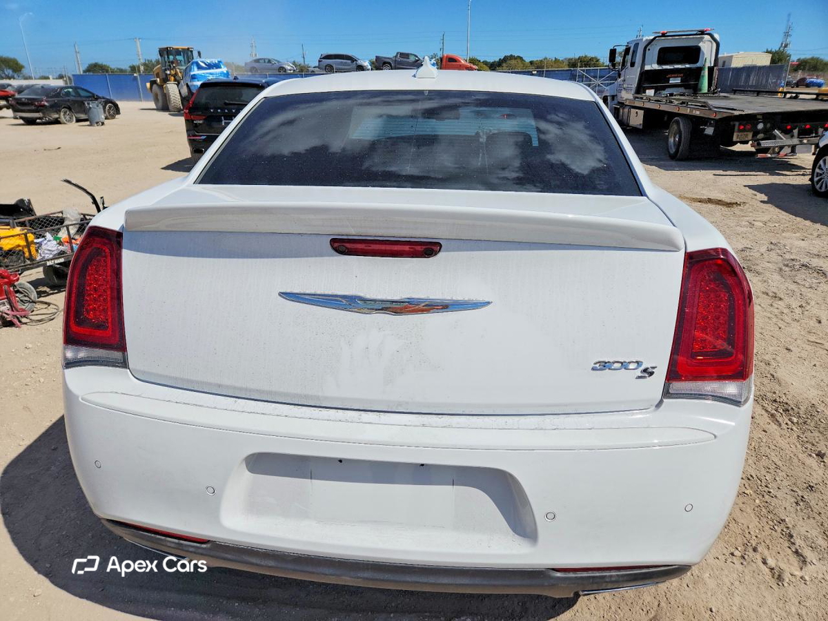 Chrysler 300 2018
