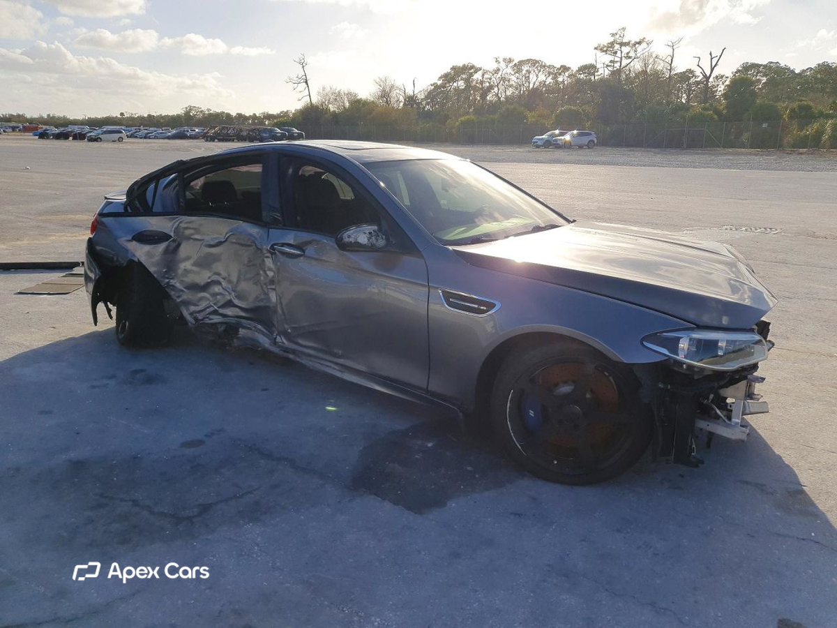 BMW M5 2016