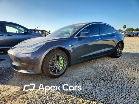 Tesla Model 3 2020 - Image 1 of 12