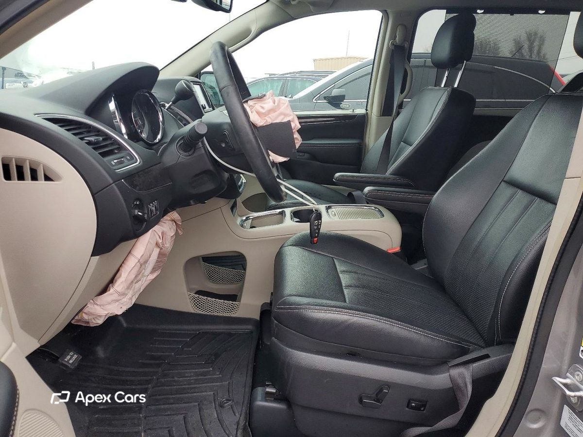 Chrysler Voyager 2016