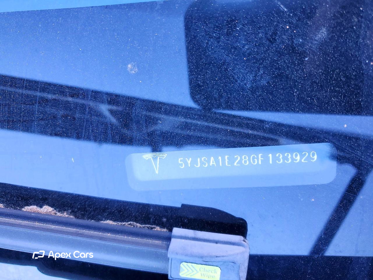 Tesla Model S 2016