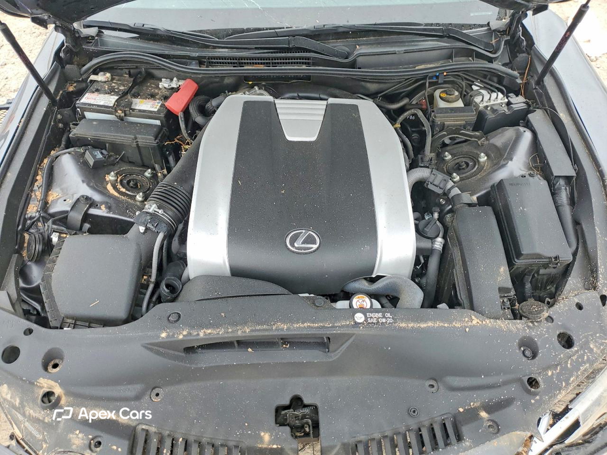 Lexus IS 2023