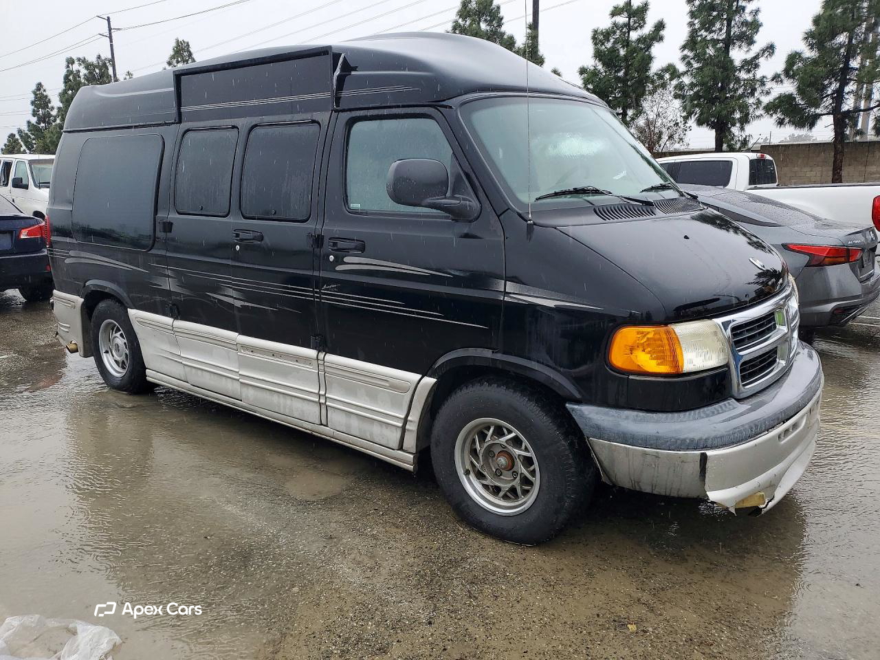 Dodge RAM Van 2002
