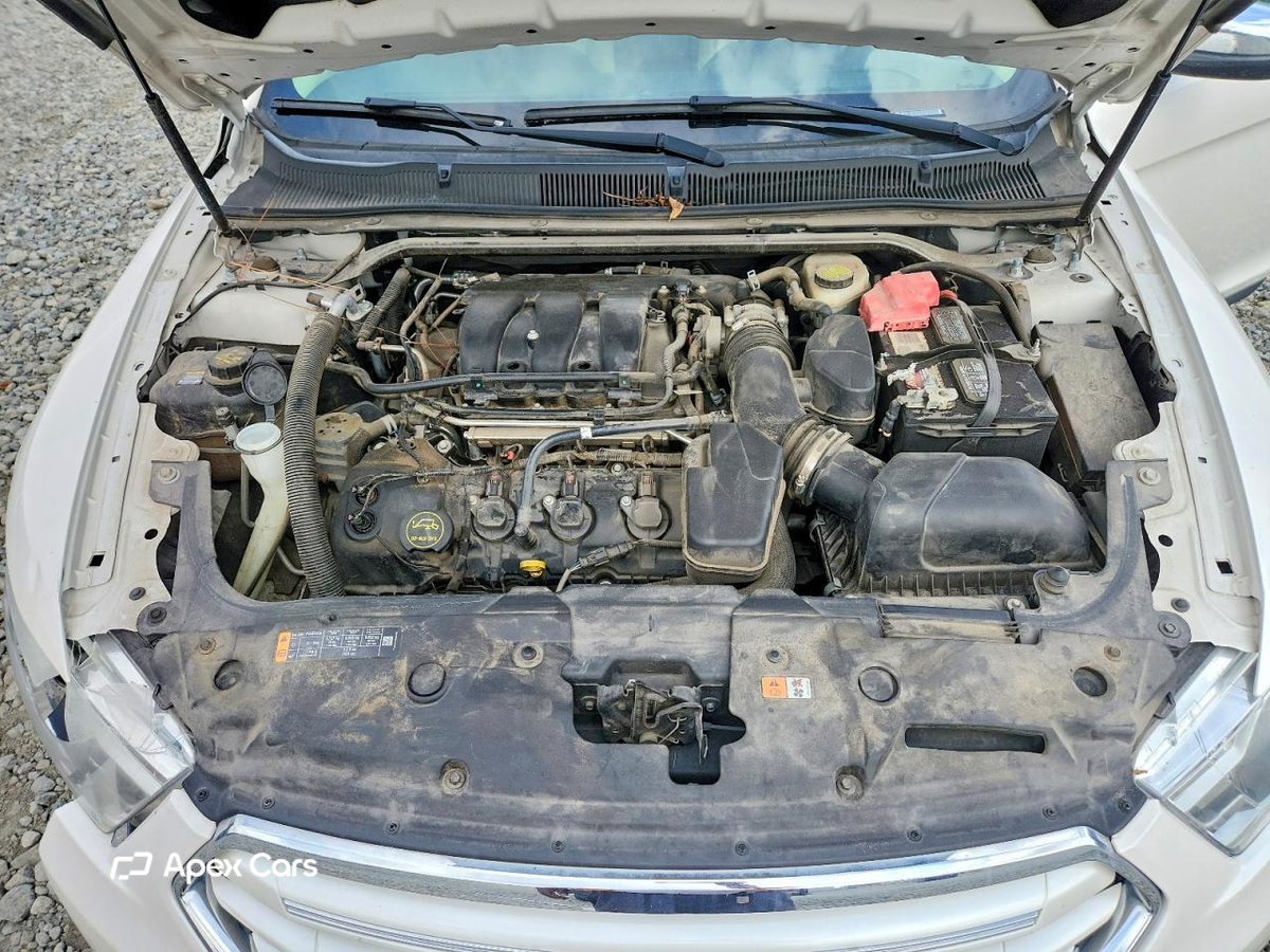 Ford Taurus 2016