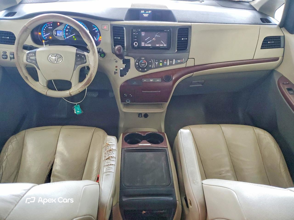 Toyota Sienna 2014