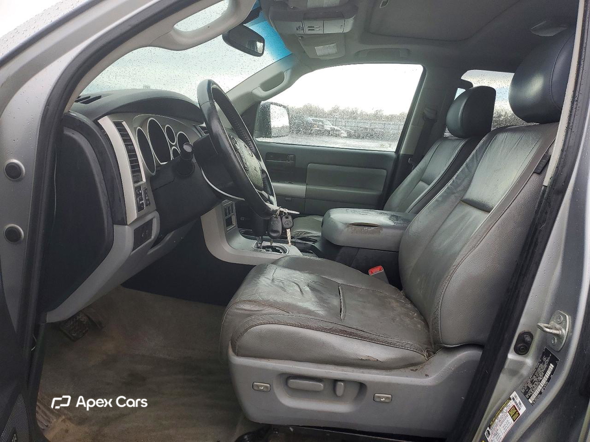 Toyota Sequoia 2008