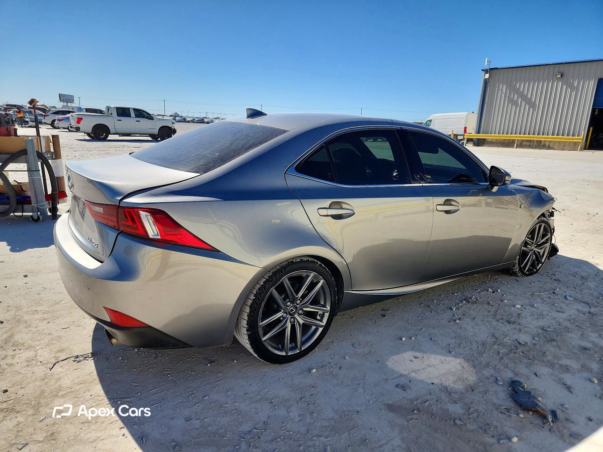 Lexus IS 2015