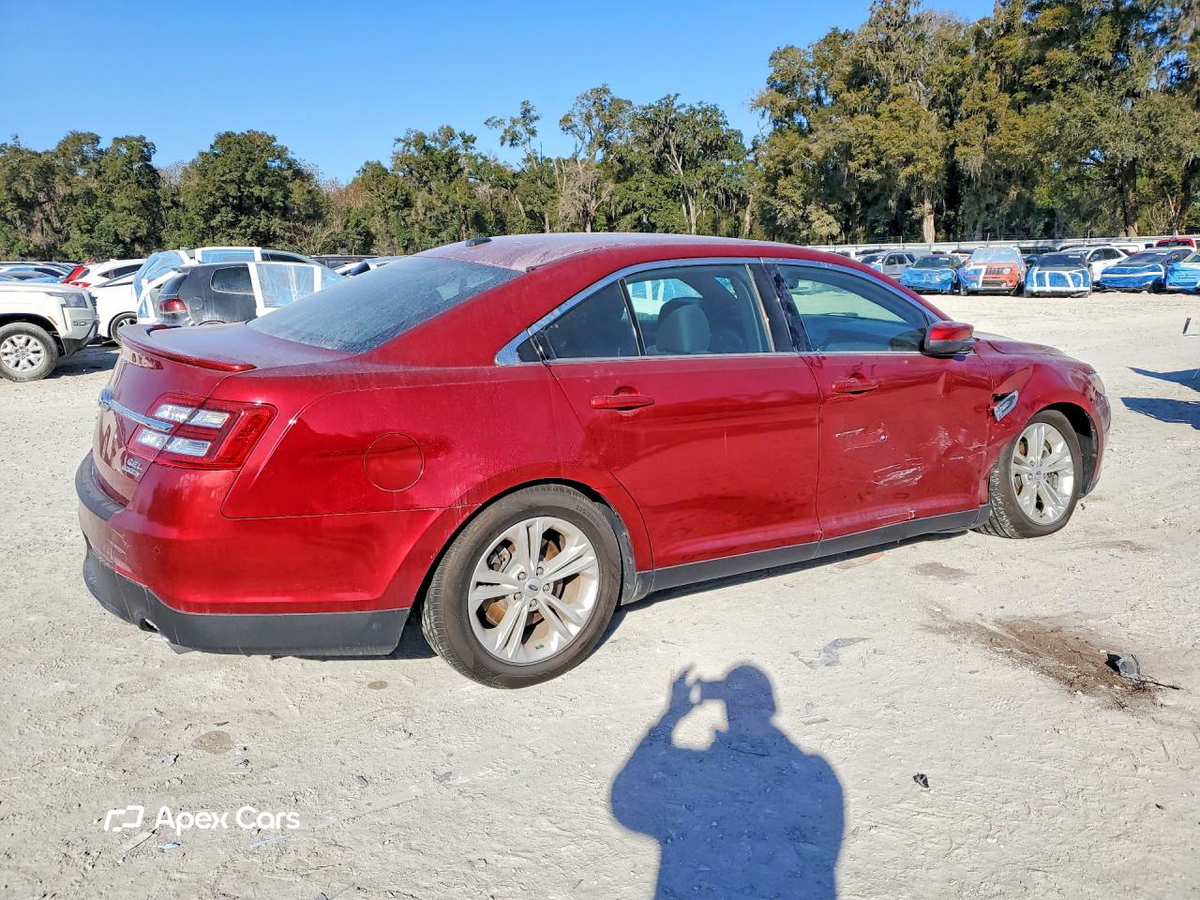 Ford Taurus 2015