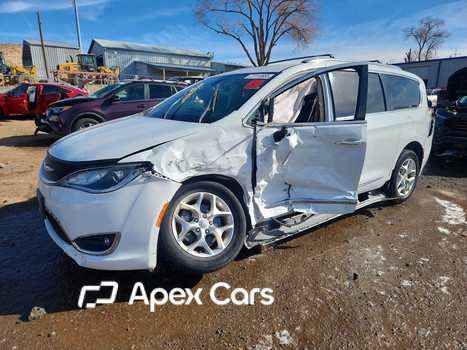 Chrysler Pacifica 2020 - Image 1 of 15