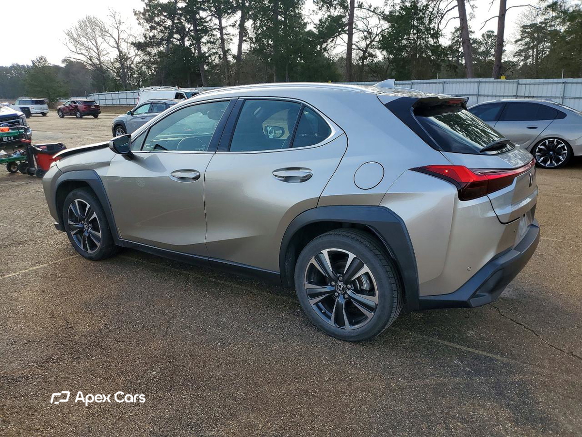 Lexus UX 2021