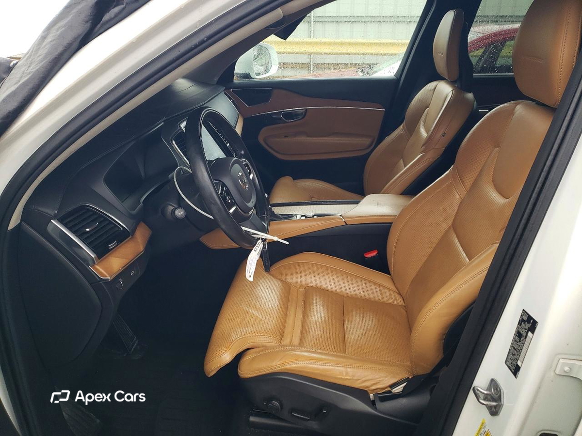 Volvo XC90 2016