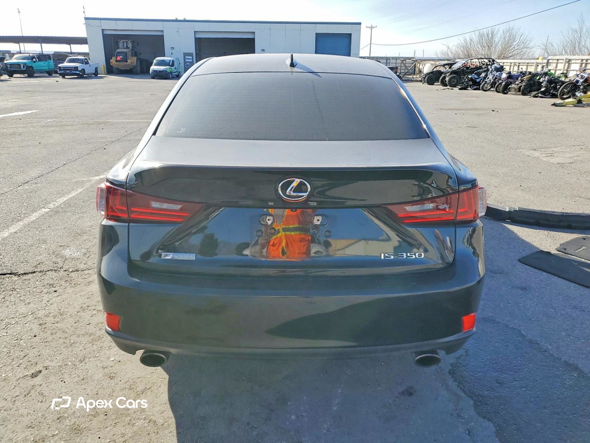 Lexus IS 2016
