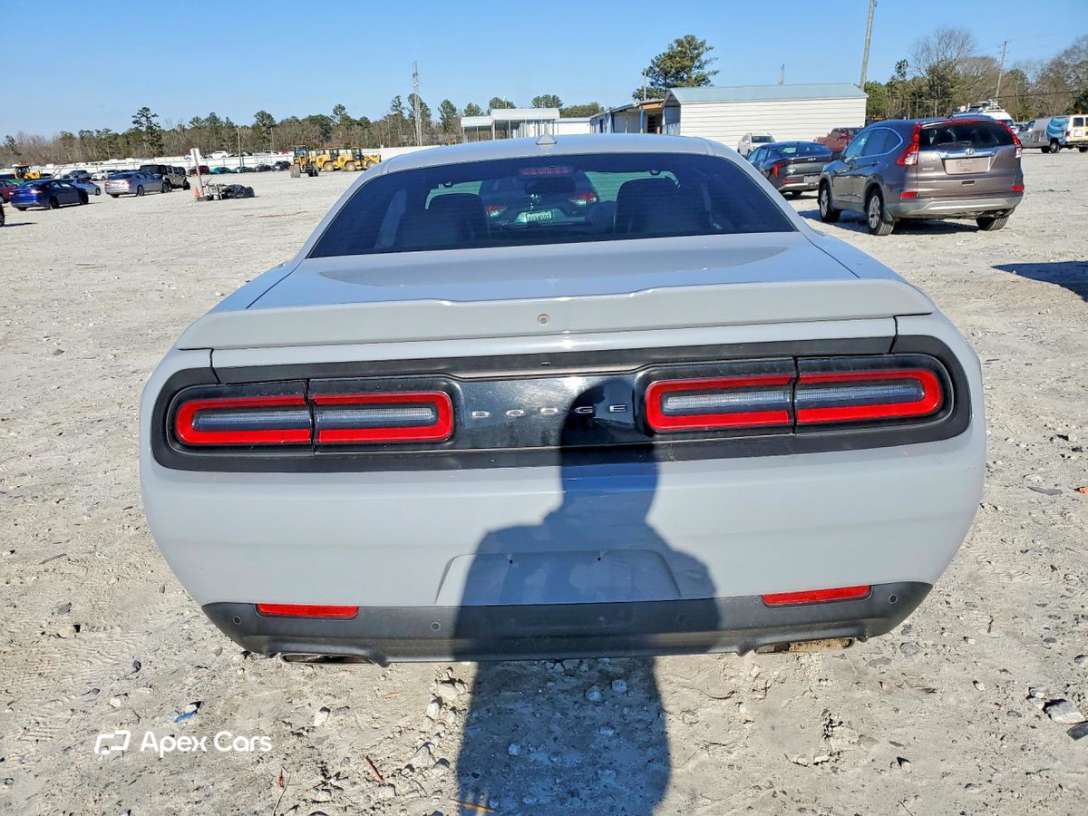 Dodge Challenger 2021