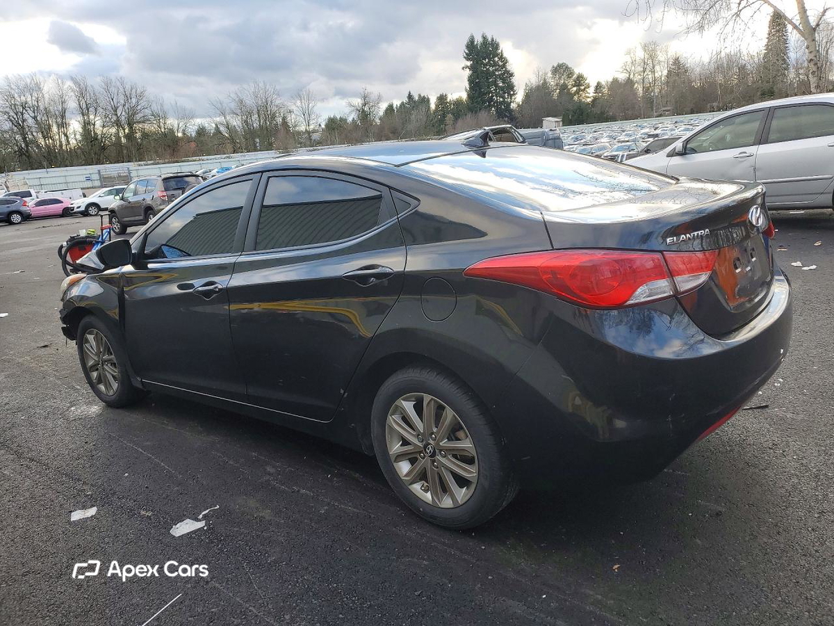 Hyundai Elantra 2012