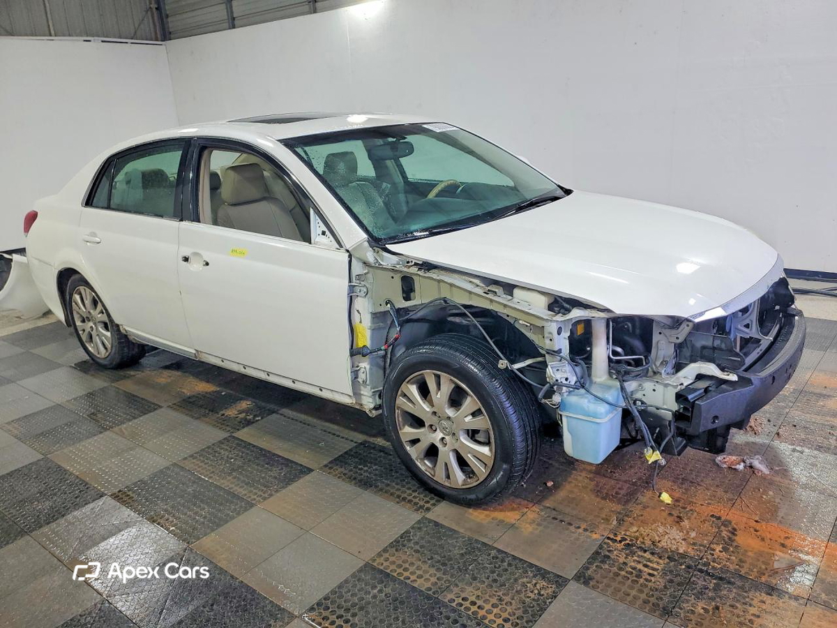 Toyota Avalon 2011