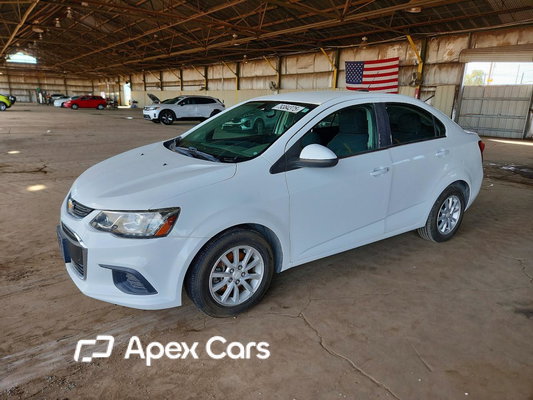 Chevrolet Sonic 2017 - Image 1 of 12
