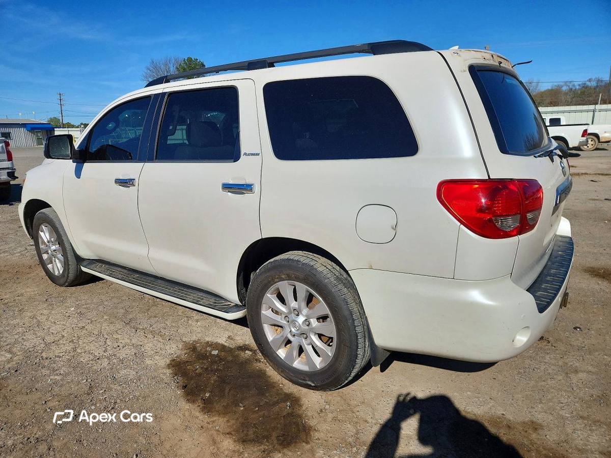 Toyota Sequoia 2015