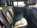 Land Rover Defender 2023