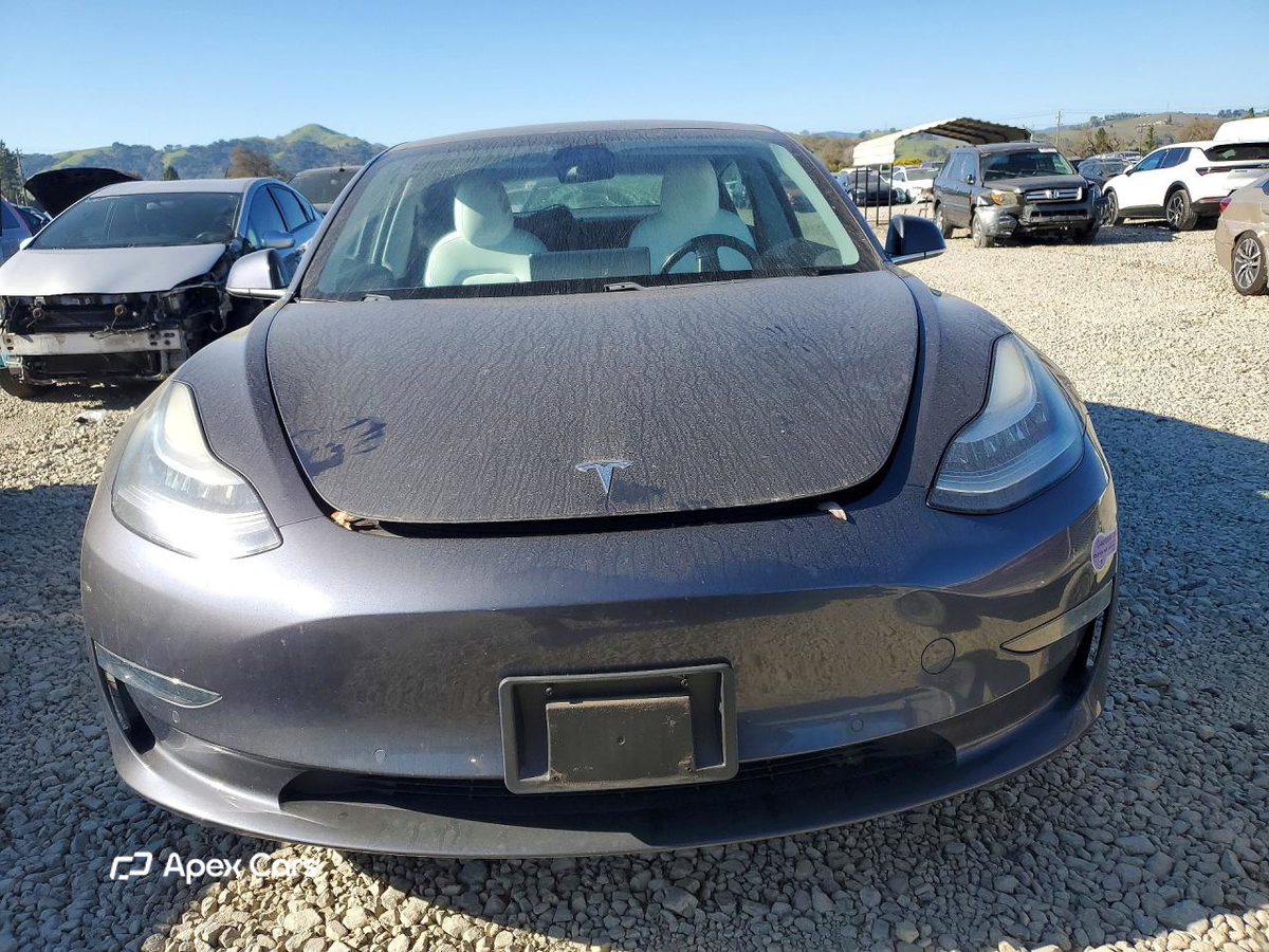 Tesla Model 3 2018
