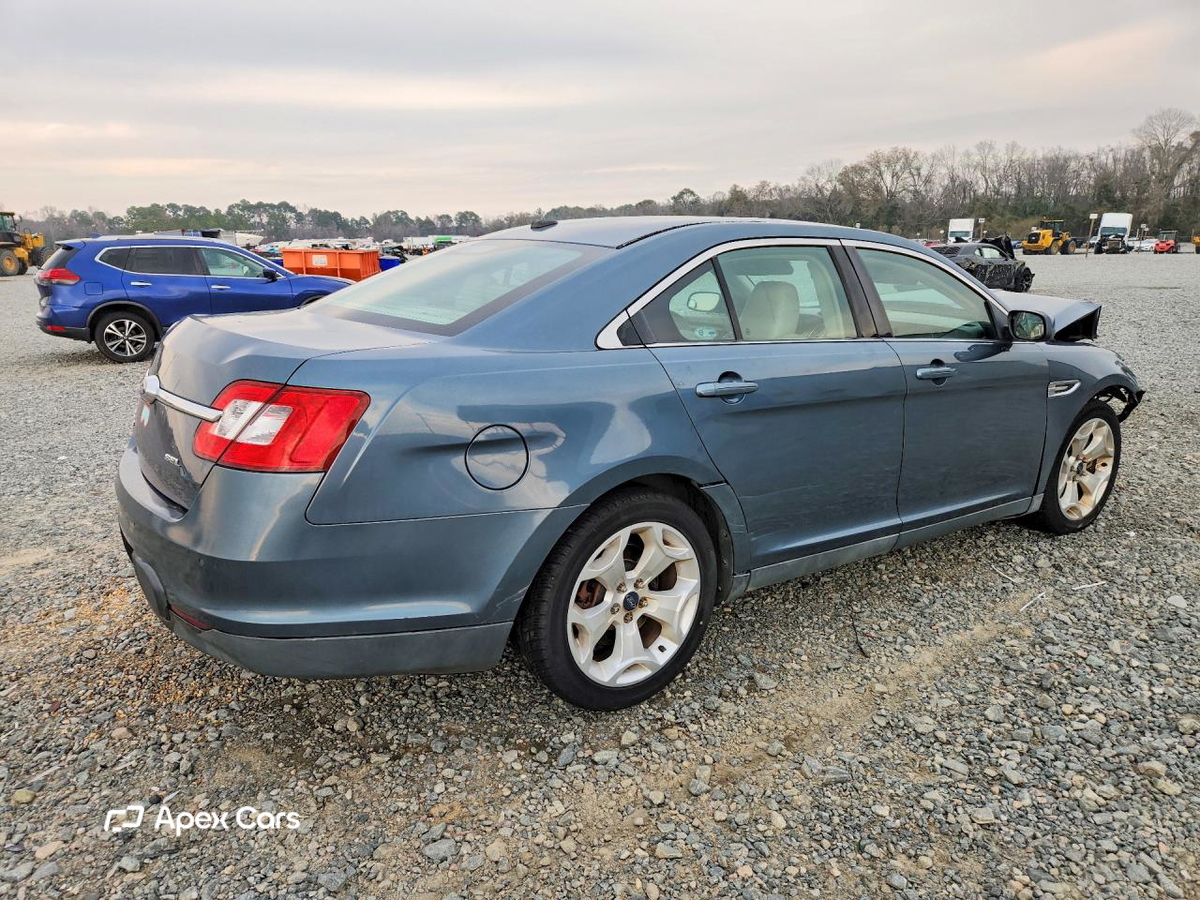 Ford Taurus 2010