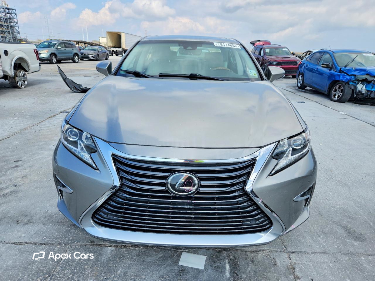 Lexus ES 2016