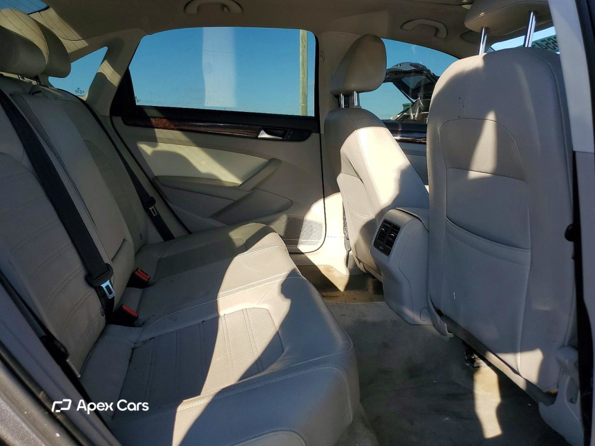 Volkswagen Passat 2013