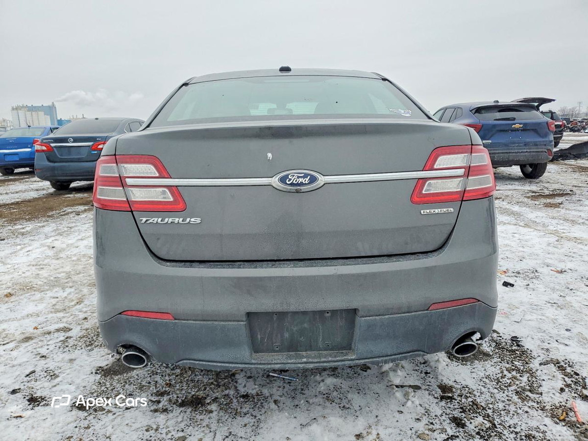 Ford Taurus 2015