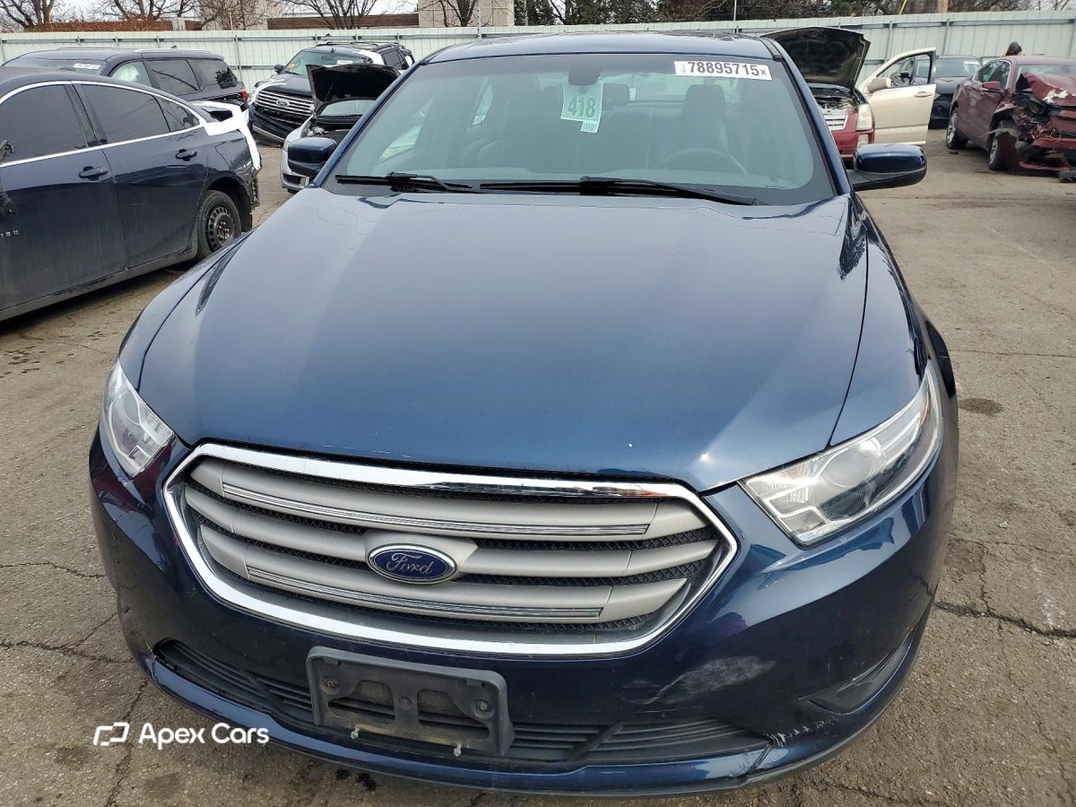 Ford Taurus 2016