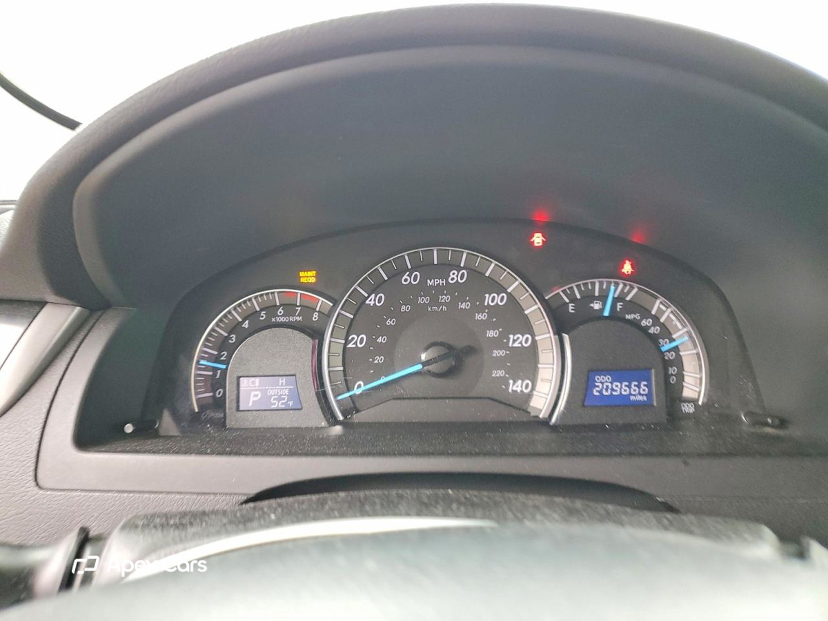 Toyota Camry 2012