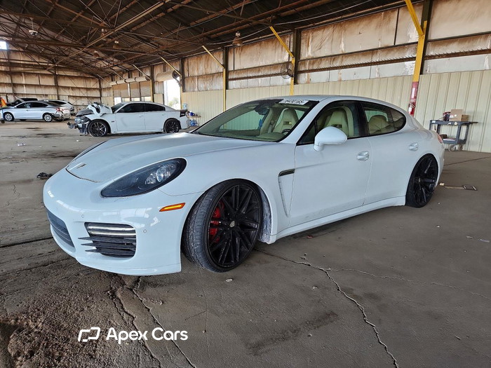 2015 Porsche Panamera - Image 1 of 5