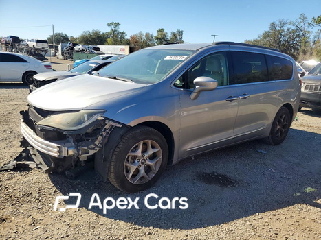 Chrysler Pacifica 2017 - Image 1 of 13