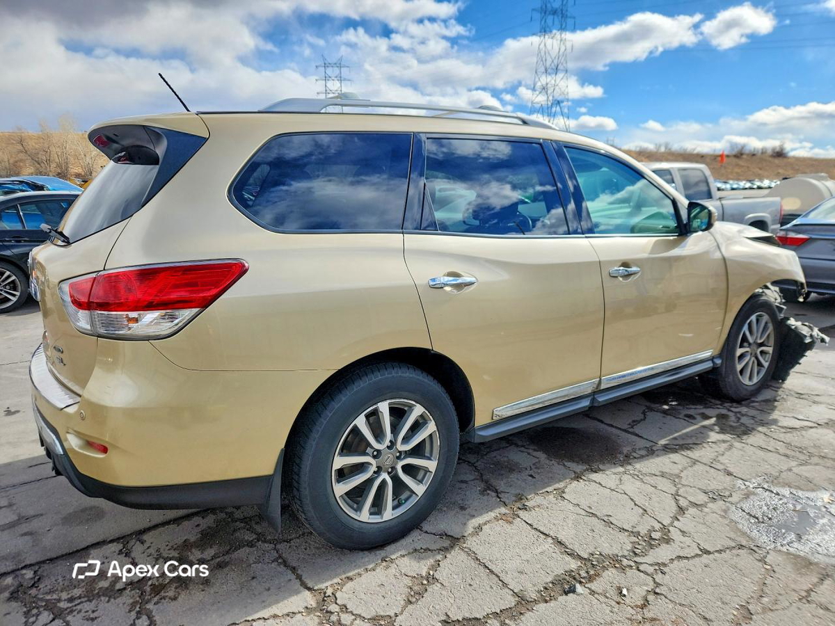 Nissan Pathfinder 2013