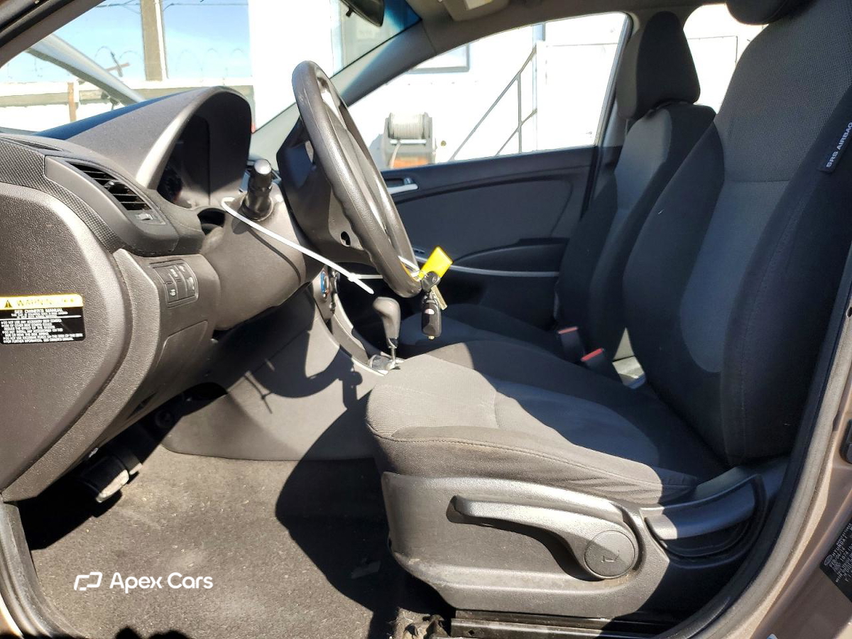 Hyundai Accent 2014
