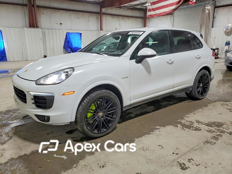 Porsche Cayenne 2017 - Image 1 of 13