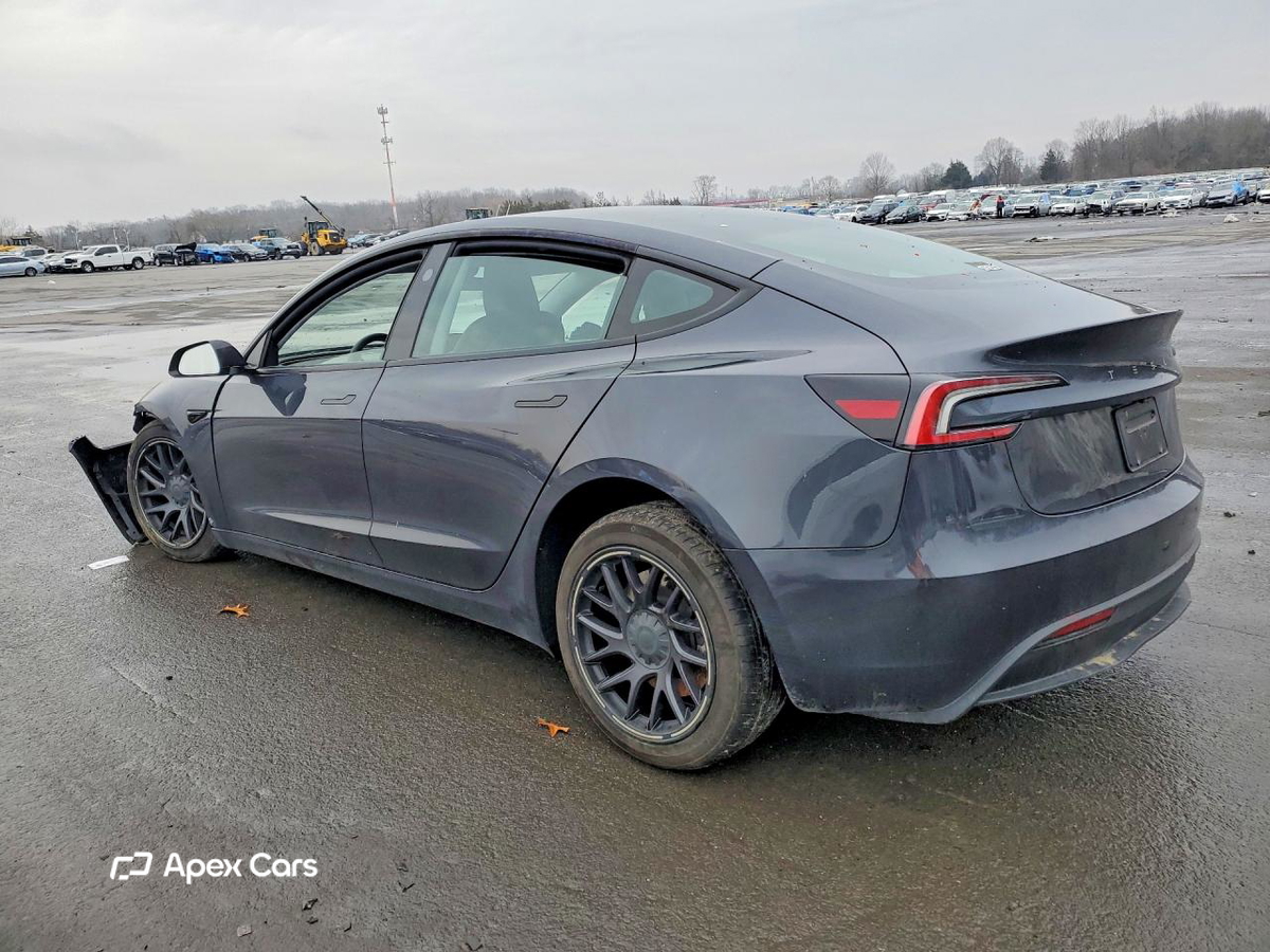 Tesla Model 3 2025
