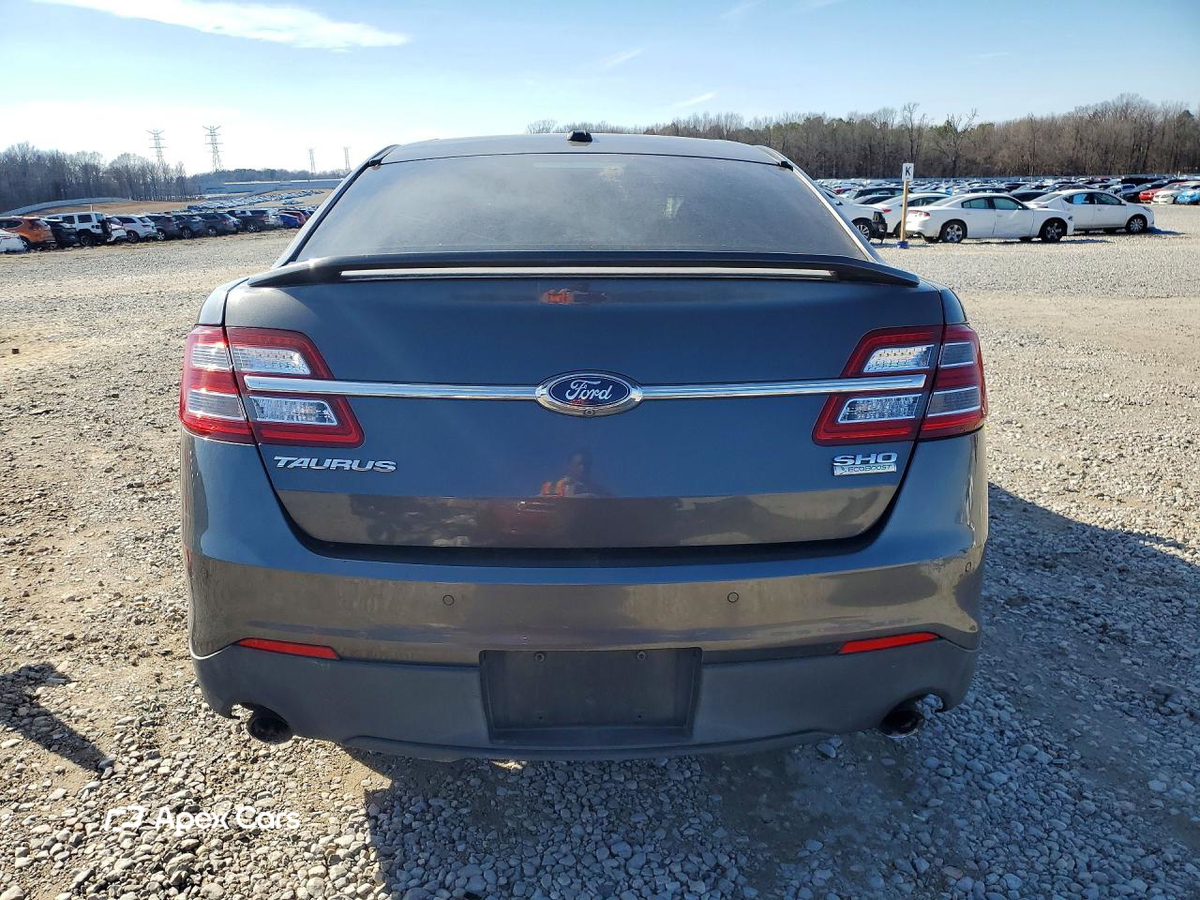 Ford Taurus 2015