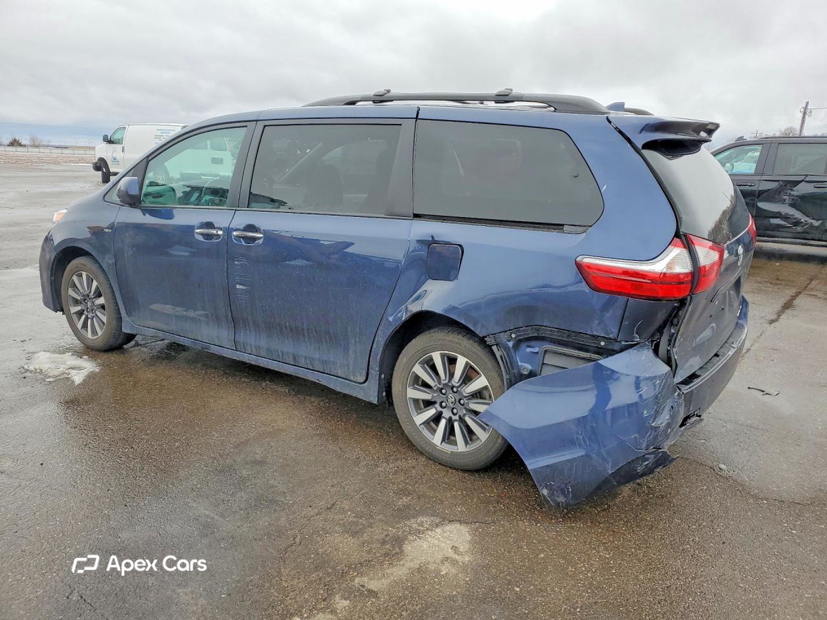 Toyota Sienna 2018