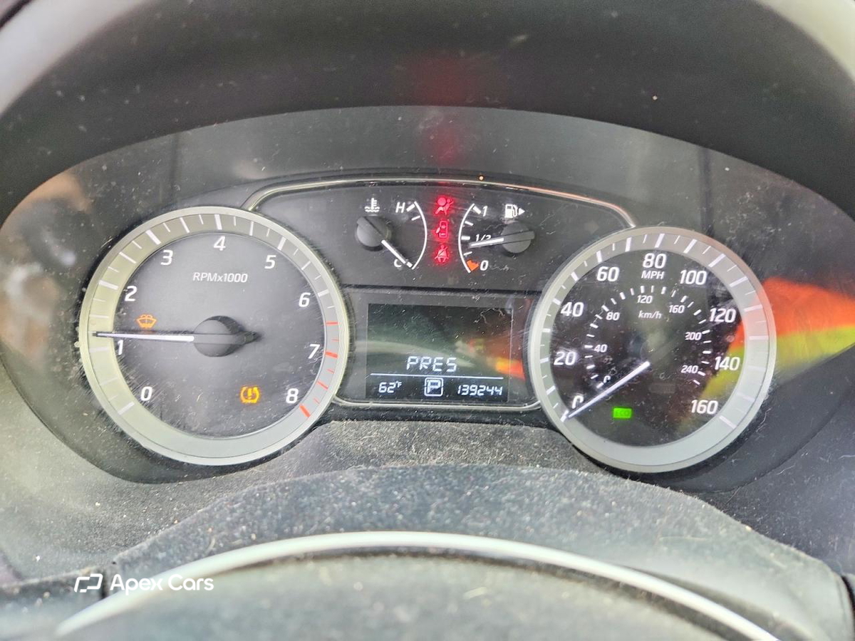 Nissan Sentra 2015