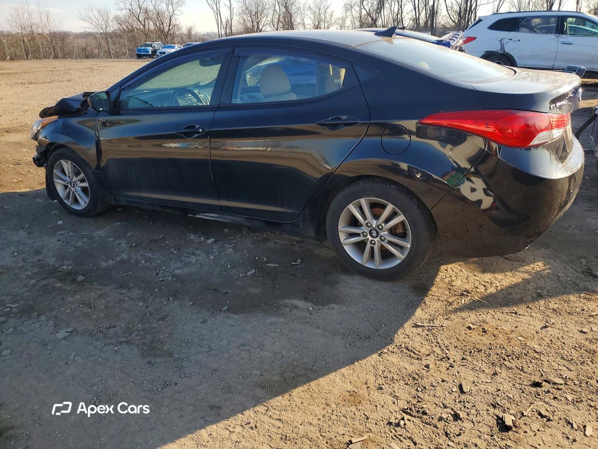 Hyundai Elantra 2012