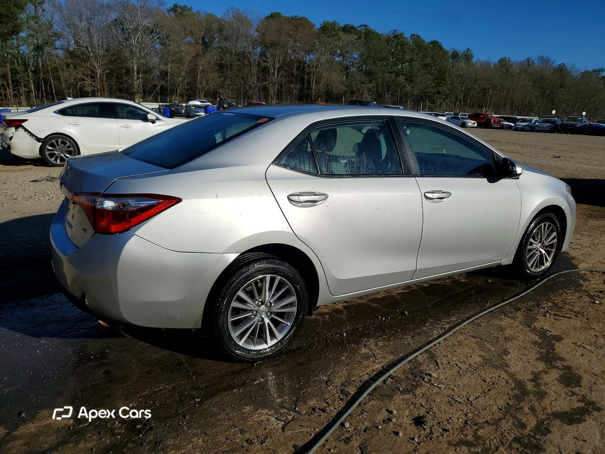 Toyota Corolla 2015